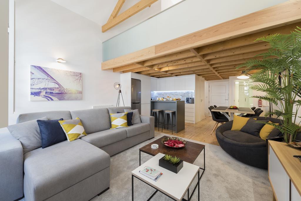 Lovelystay-Modern Loft City Center Porto Exterior photo